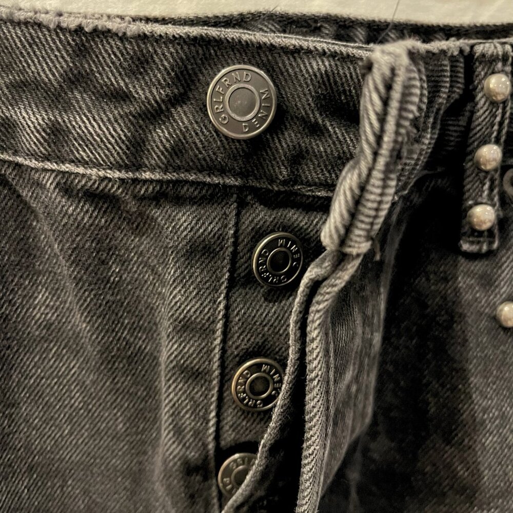 GRLFRND EVA STUDDED AND GUSSET A-FRAME BLACK DENIM MINI SKIRT, RAW EDGE, SIZE 29 - Picture 3 of 13